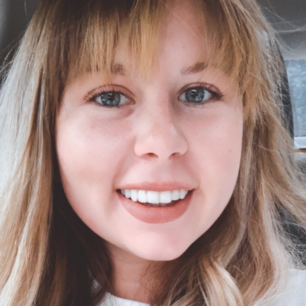 Meet your Posher, Kayla